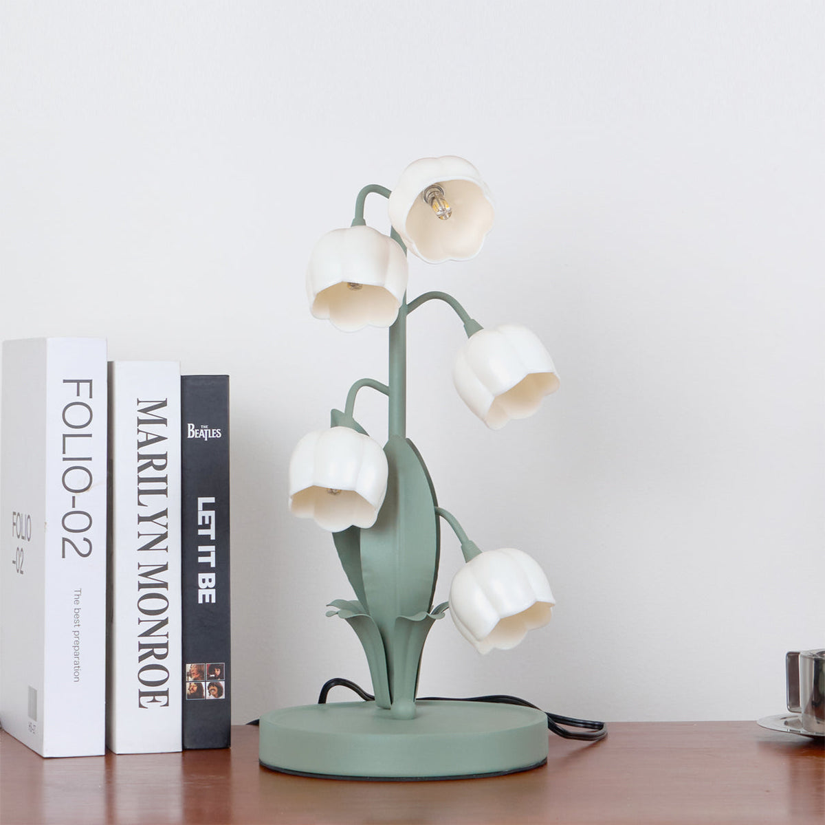 Bell Orchid Floral Table Lamp – Tulip-Shaped Orchid Shades with Warm LED Glow, 18 x 36 cm Decorative Accent Light