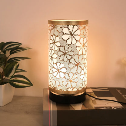 Elegant Floral Sunflower USB Table Lamp – Nordic Decorative Accent Light with Golden Details for Bedroom & Desk