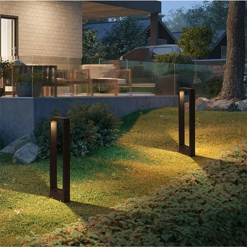 GardenGlow Outdoor Pathway Light – Modern Black Aluminum & Tempered Glass Bollard Ground Lamp, 30 to 60 cm for Garden & Driveway