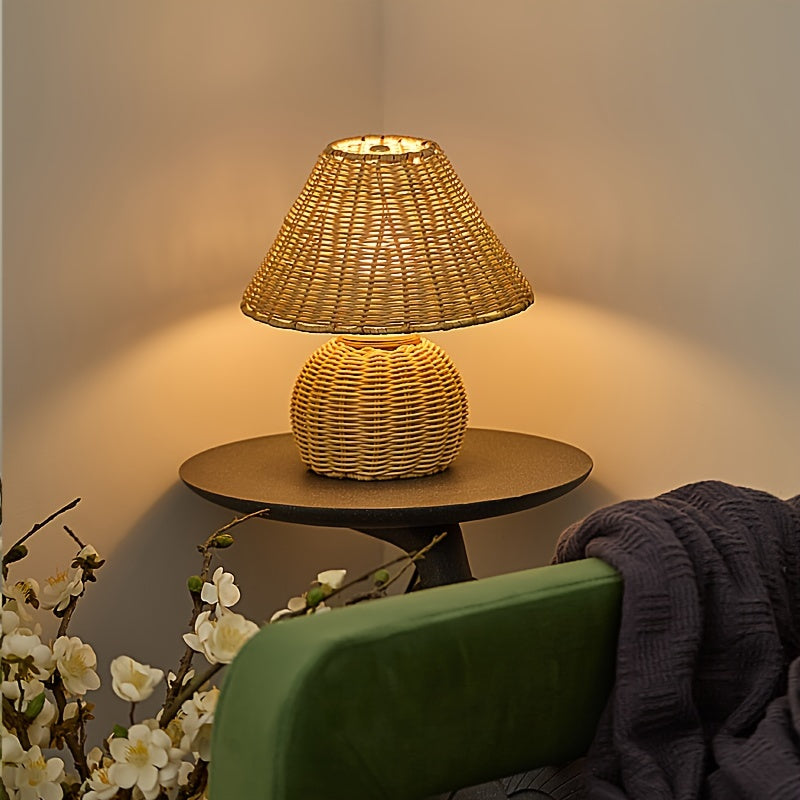 Handwoven Bamboo Desk Lamp – USB-Powered Boho Rattan Table Light with Natural Woven Shade for Bedroom & Reading Corner