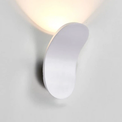 Modern Nordic LED Wall Lamp – Minimalist Curved Wall Sconce, Warm or Cool White Light for Bedroom & Hallway