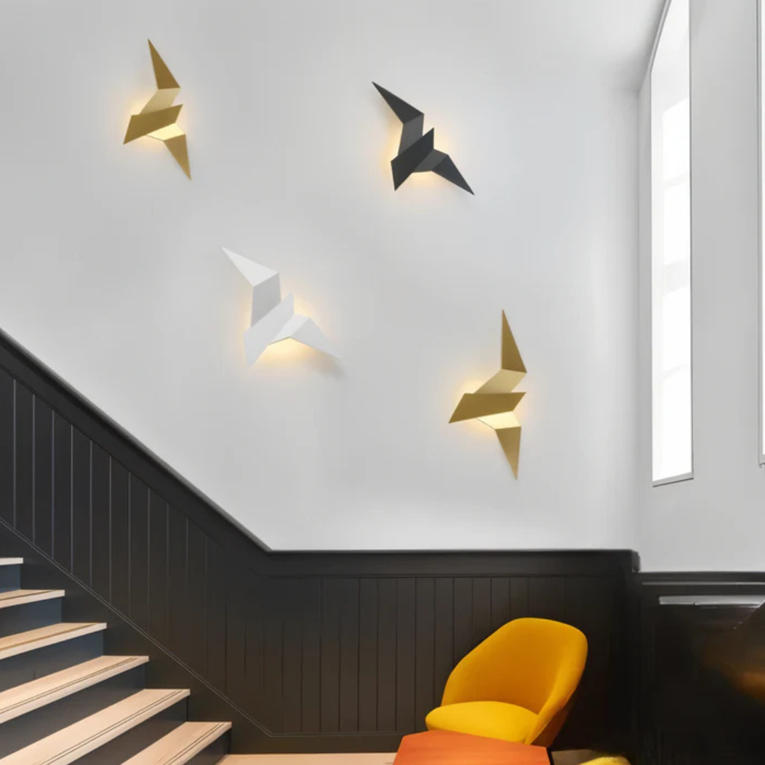 Origami Sculptural LED Wall Lamp – Modern Folded Metal Warm White Wall Sconce in Black, Gold or White for Living Room