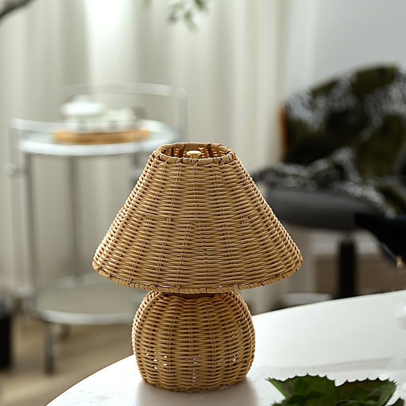 Handwoven Bamboo Desk Lamp – USB-Powered Boho Rattan Table Light with Natural Woven Shade for Bedroom & Reading Corner
