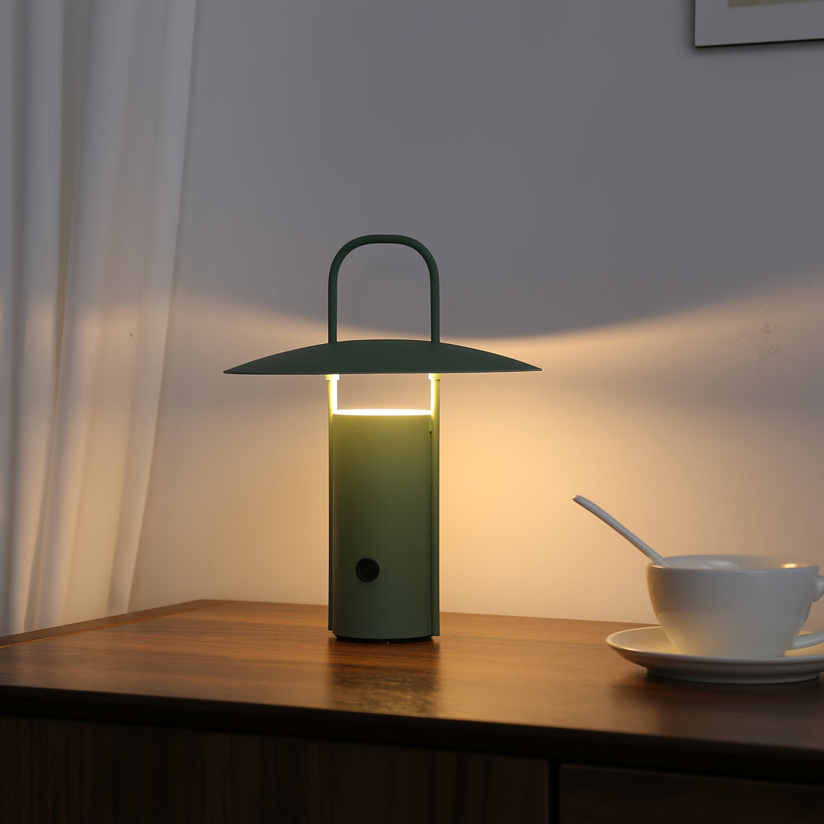 Wireless LED Touch Table Lamp – USB Rechargeable 2000mAh Metal Cordless Lamp with Dimmable Light for Bedside & Dining Table