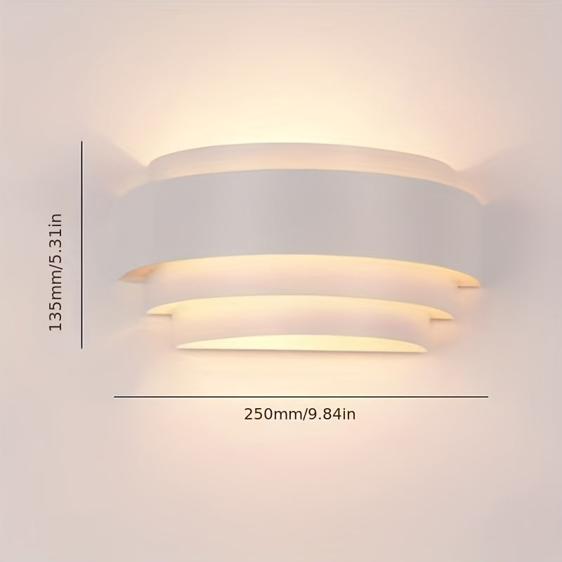 Modern Up & Down Metal Wall Sconce – Layered Architectural Wall Light in White or Black for Bedroom, Hallway & Home Theater