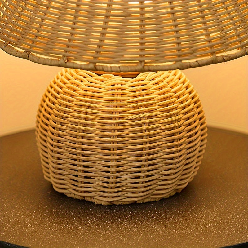 Handwoven Bamboo Desk Lamp – USB-Powered Boho Rattan Table Light with Natural Woven Shade for Bedroom & Reading Corner