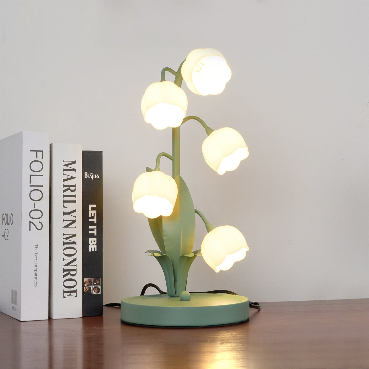 Bell Orchid Floral Table Lamp – Tulip-Shaped Orchid Shades with Warm LED Glow, 18 x 36 cm Decorative Accent Light