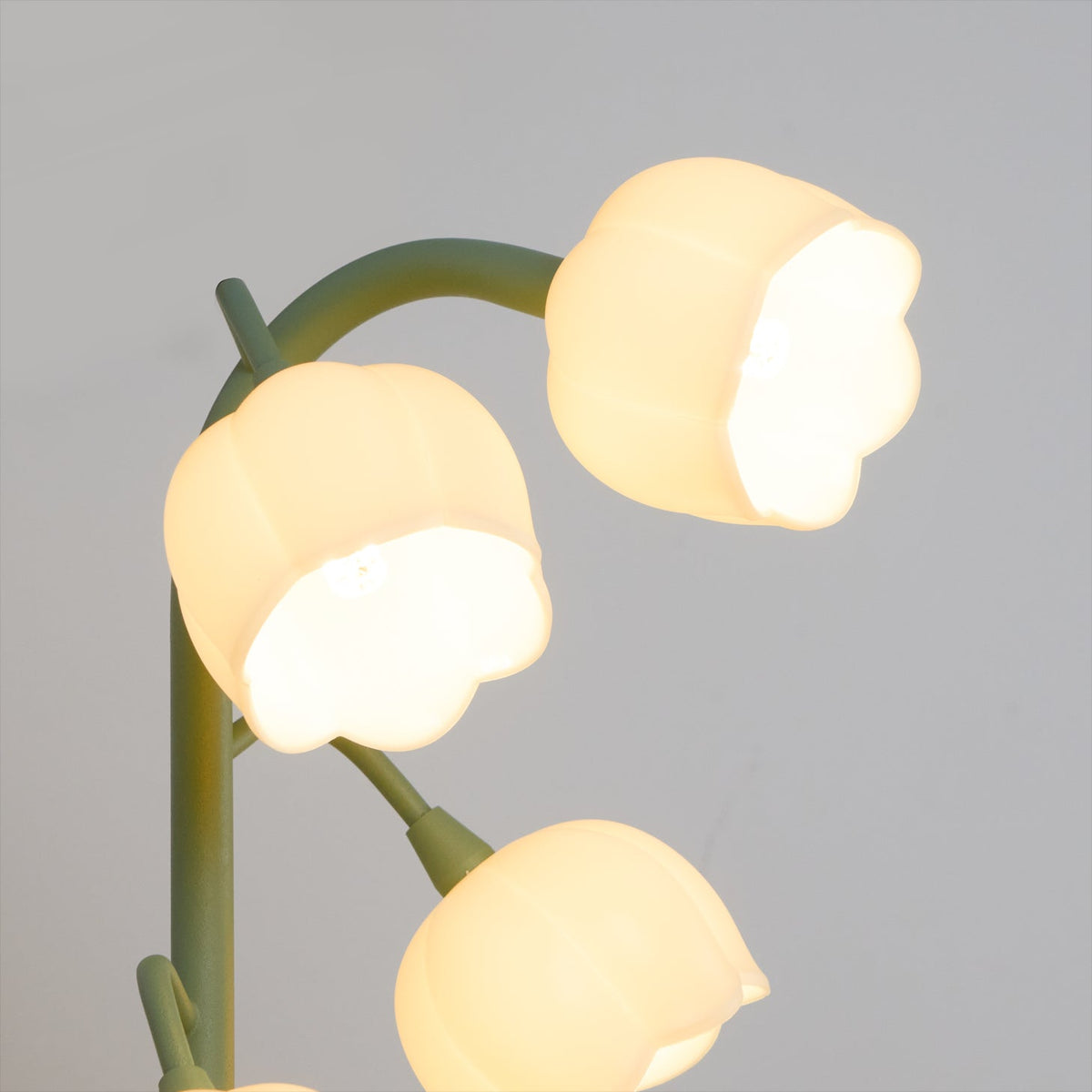 Bell Orchid Floral Table Lamp – Tulip-Shaped Orchid Shades with Warm LED Glow, 18 x 36 cm Decorative Accent Light