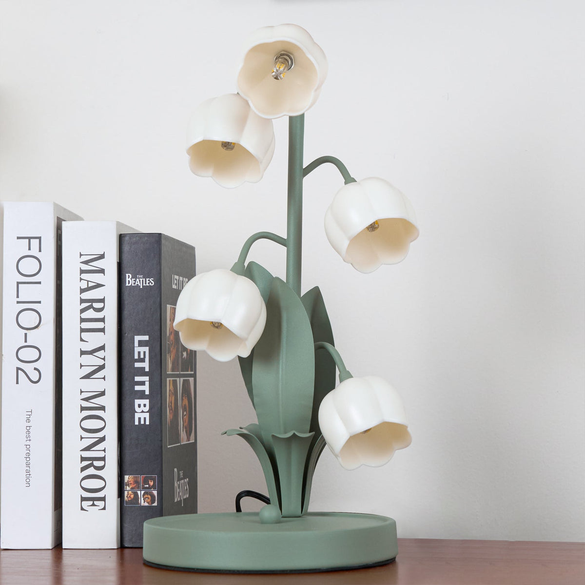 Bell Orchid Floral Table Lamp – Tulip-Shaped Orchid Shades with Warm LED Glow, 18 x 36 cm Decorative Accent Light