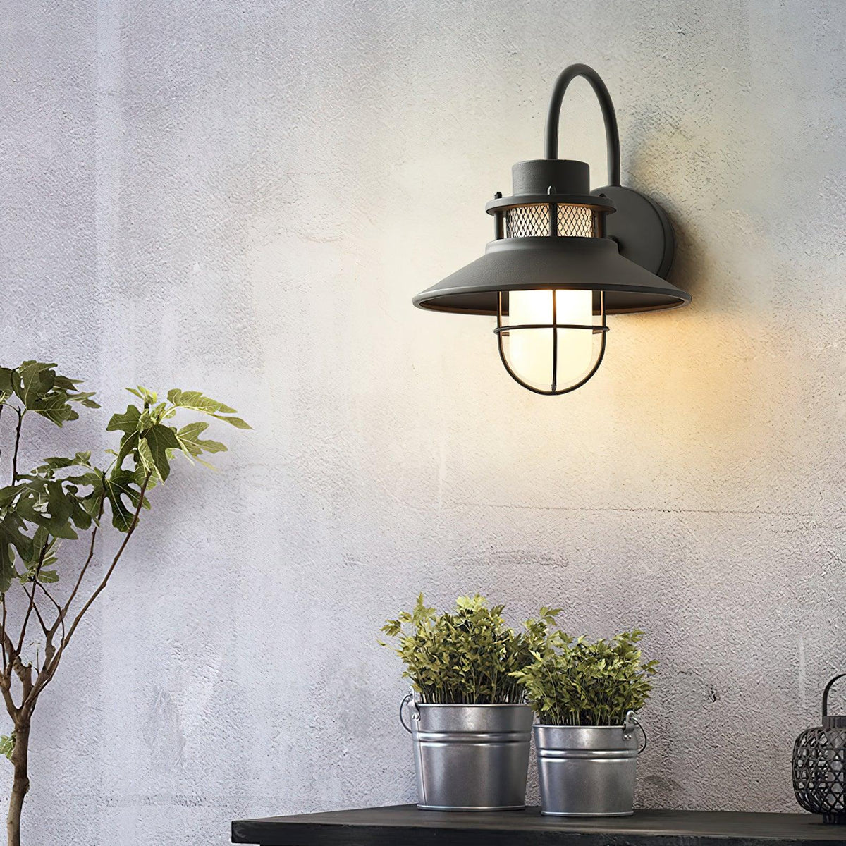 Felix Industrial Outdoor Wall Lamp – Caged IP44 Weather-Resistant Porch Light for Veranda, Patio, Balcony & Entryway