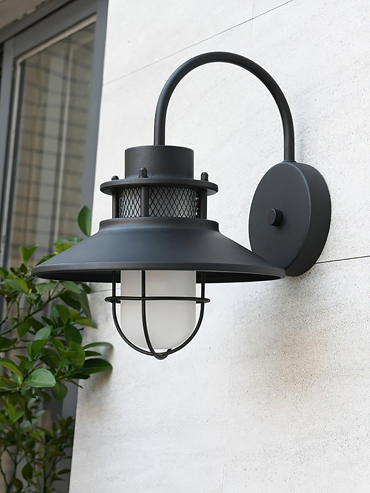 Felix Industrial Outdoor Wall Lamp – Caged IP44 Weather-Resistant Porch Light for Veranda, Patio, Balcony & Entryway