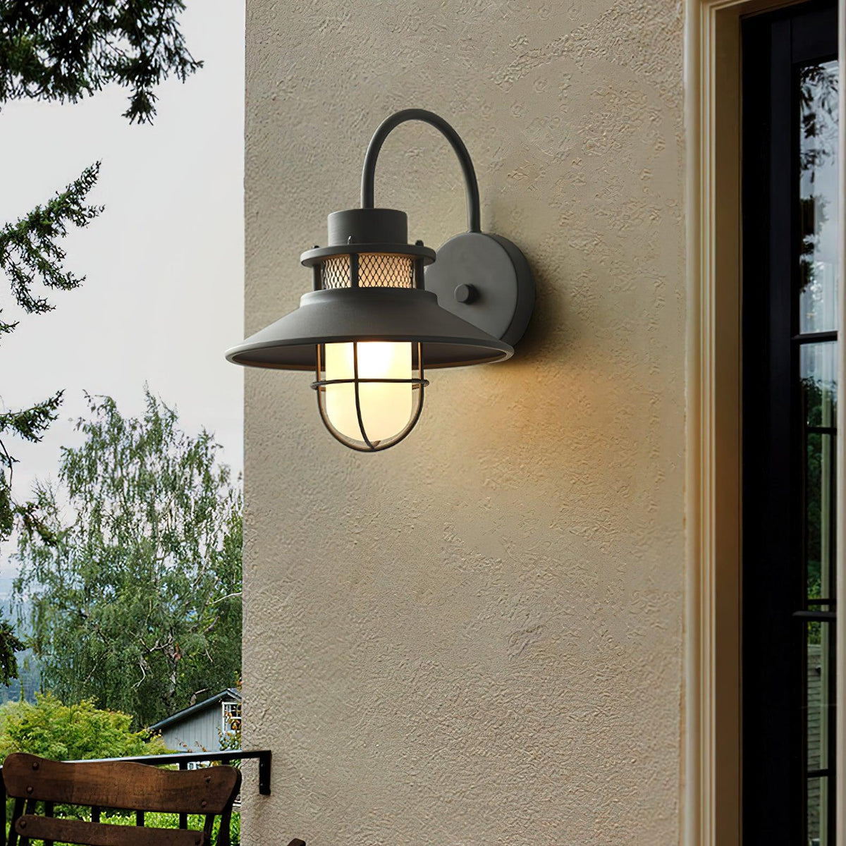 Felix Industrial Outdoor Wall Lamp – Caged IP44 Weather-Resistant Porch Light for Veranda, Patio, Balcony & Entryway