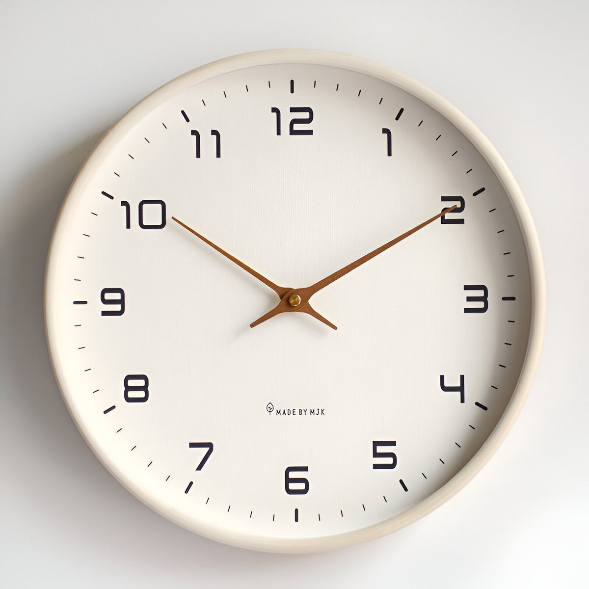 Nordic Wooden Wall Clock – Silent Non-Ticking Quartz, Minimalist Scandinavian Round Clock for Living Room