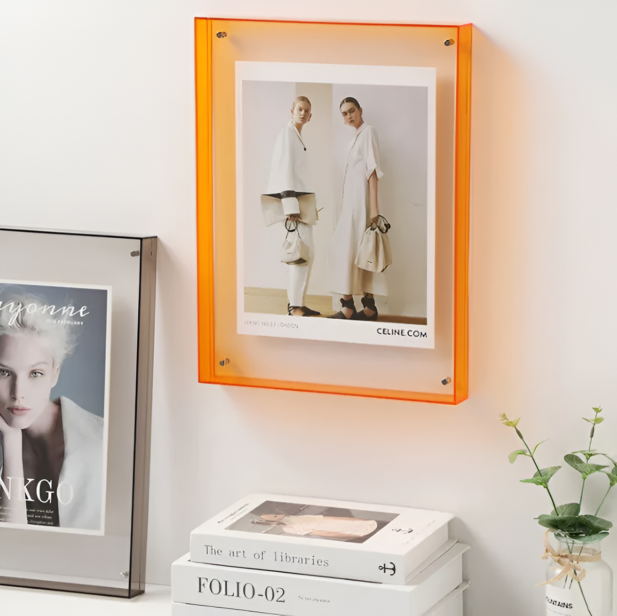 Seravina Floating Acrylic Photo Frame – Modern Frameless Clear Picture Display Stand, 4 Sizes & 9 Colors for Desk & Shelf