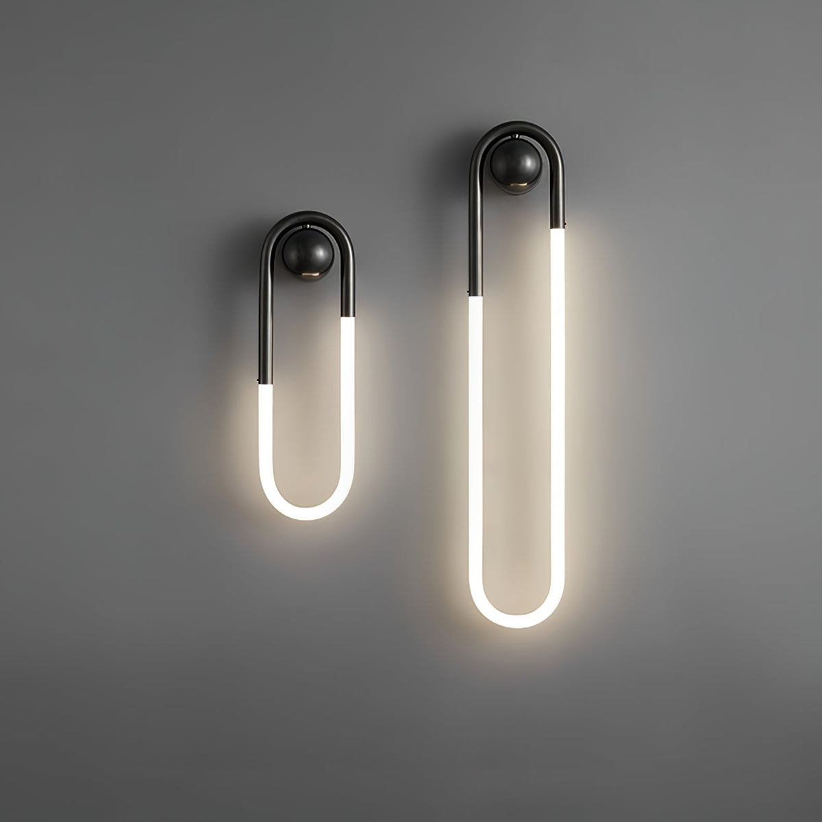 Modern Looped LED Wall Light – Minimalist Architectural Brass or Black Wall Sconce, 9W 45 cm or 18W 75 cm, Warm White