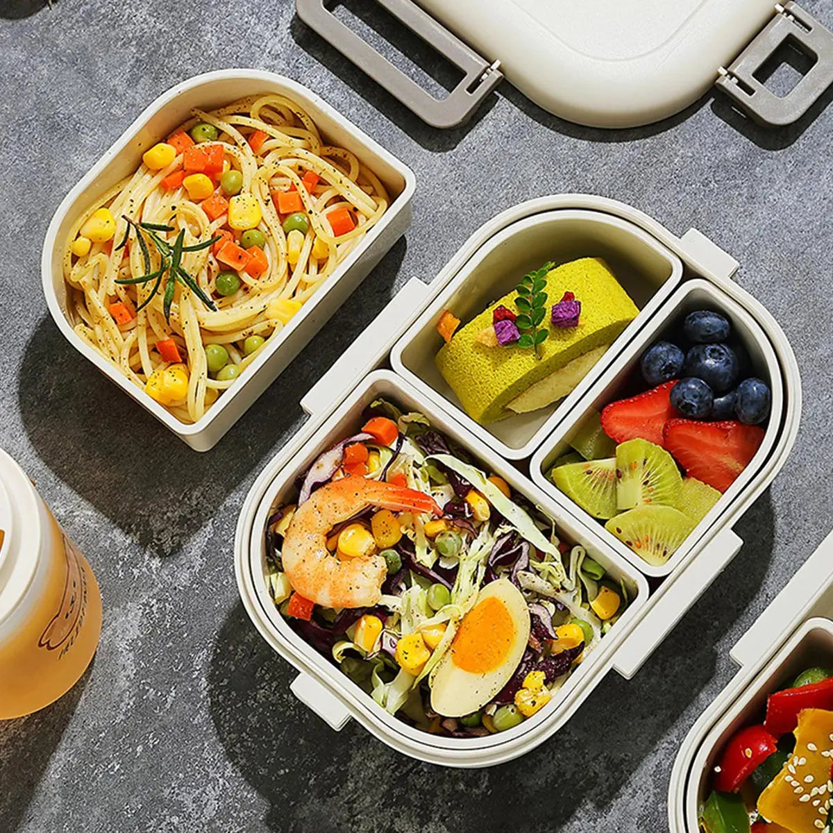 FreshMate Portable Bento Lunch Box – 3 Removable Leak-Proof Compartments with Side Locks, Meal Prep Container in White or Grey