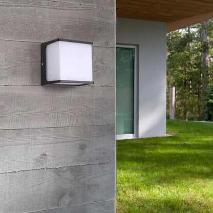 AeroCube Modern Outdoor Wall Light – IP65 Waterproof 8W LED Cube Sconce with Warm White Glow for Porch, Pathway & Patio