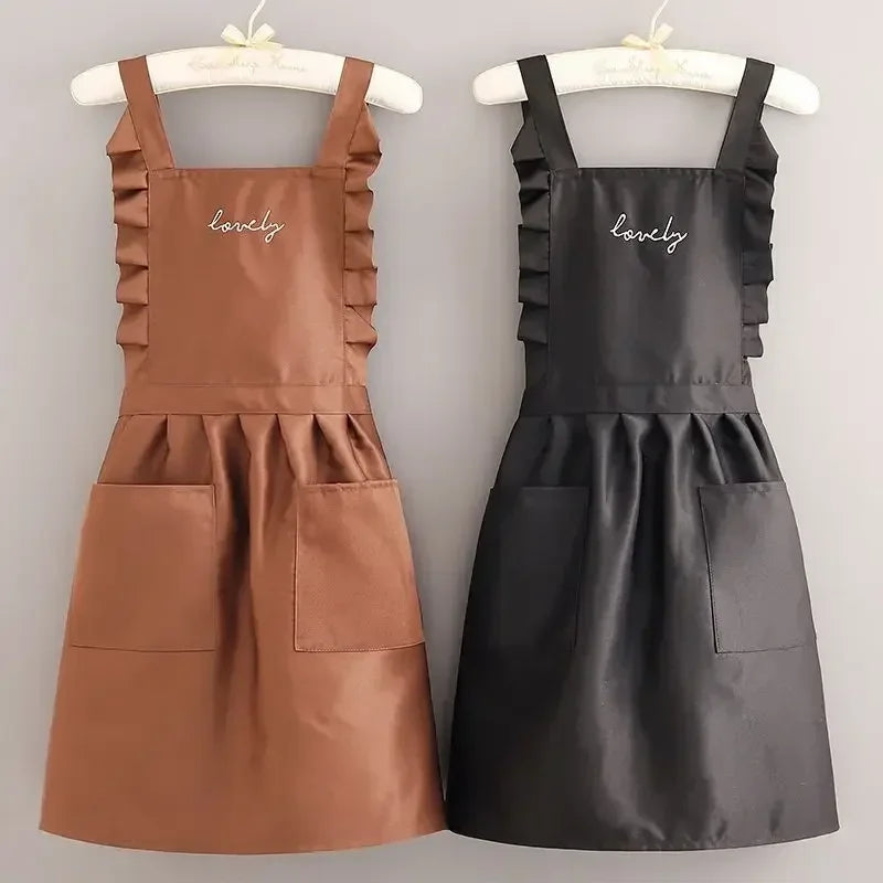 FloraBelle Princess-Style Floral Waterproof Apron – Elegant Women's Work, Gardening & Kitchen Apron in Black or Coffee