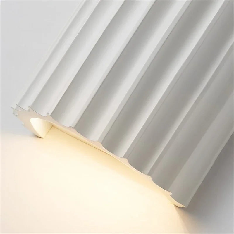 Nordic Modern Resin Wall Lamp – Ribbed Up & Down Wall Sconce, Sculptural Indoor Wall Light for Bedroom & Living Room