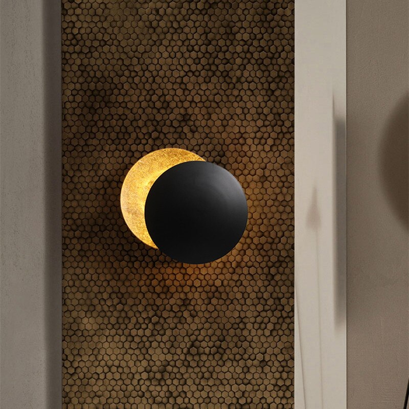 Lunaris Eclipse LED Wall Light – Celestial Overlapping Disc Wall Sconce in Gold or Copper Finishes, 20 or 25 cm