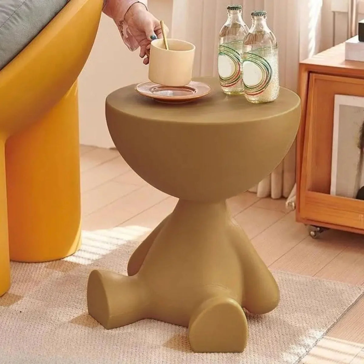 Cartoon Bear Side Table with Hidden Storage – Cute Modern Bear-Shaped End Table for Living Room, Bedroom & Kids Room