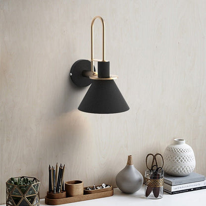 Mono Postmodern Metal Wall Lamp – Minimalist Geometric Iron Wall Sconce in Black, White or Green for Bedroom & Hallway