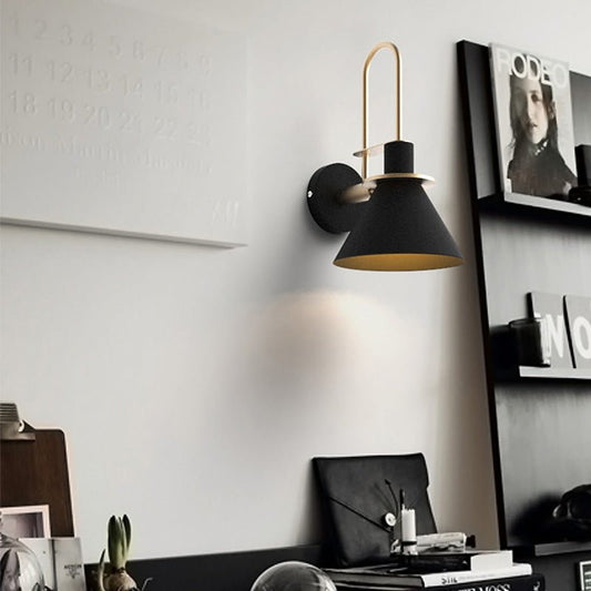 Mono Postmodern Metal Wall Lamp – Minimalist Geometric Iron Wall Sconce in Black, White or Green for Bedroom & Hallway