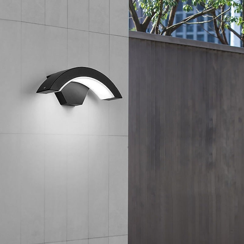 Modern Curved Outdoor Wall Light – IP65 Waterproof Aluminum LED Fixture, 18W or 36W, Warm or Cool White for Porch & Patio