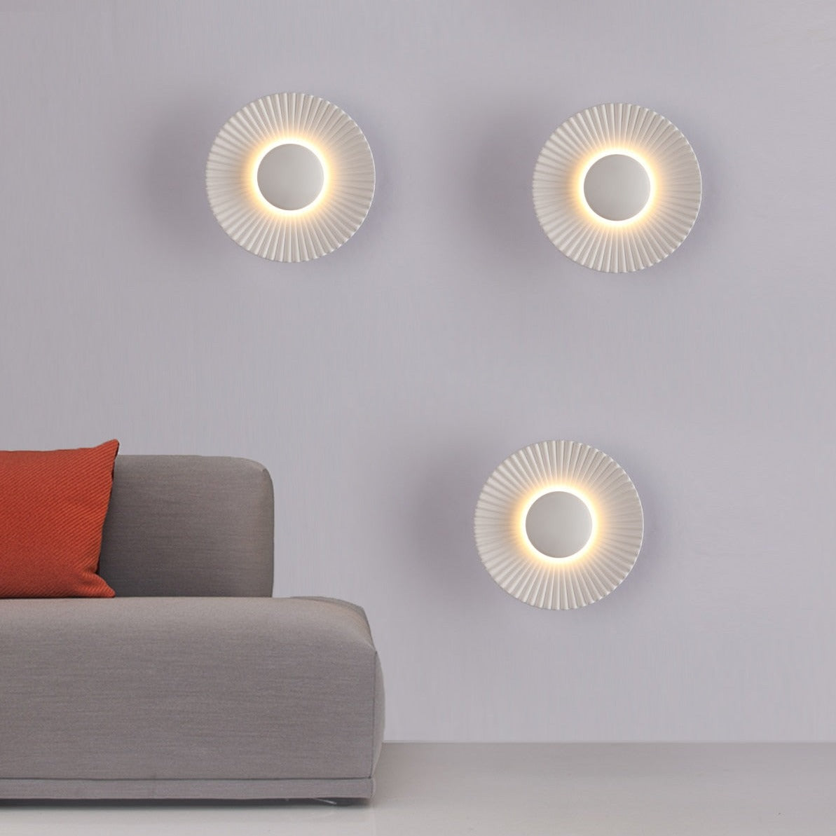 Hasna SunRay Metallic Sunburst LED Wall Lamp – Modern Sun-Inspired 5W Wall Sconce in Orange or White, Artistic Wall Decor